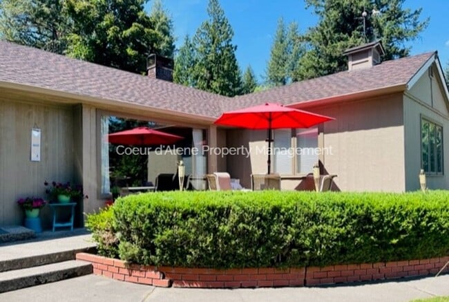 Building Photo - 3 bed, 2 bath house near Hayden Lake Count...