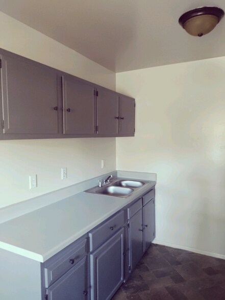 Building Photo - 4620 Albert Ct
