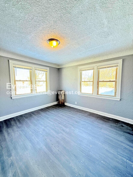 Building Photo - 13909 Hartwell St