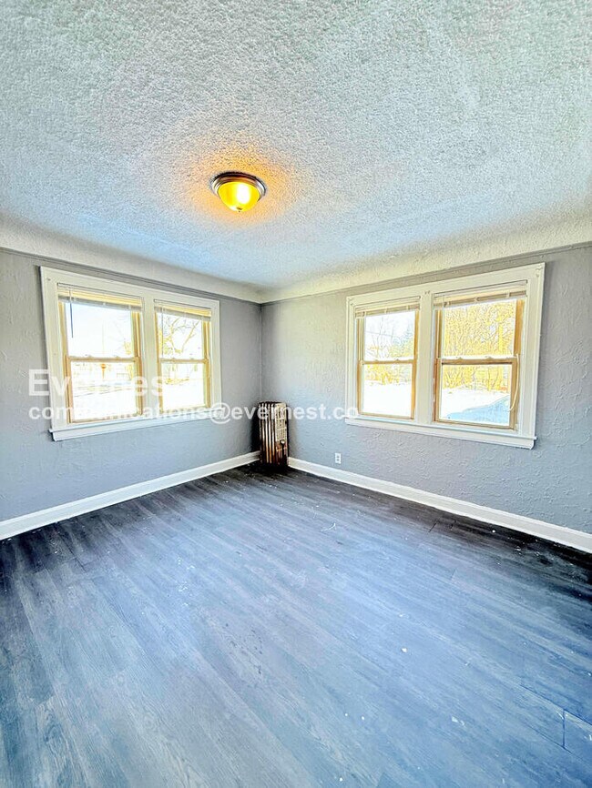 Building Photo - 13909 Hartwell St