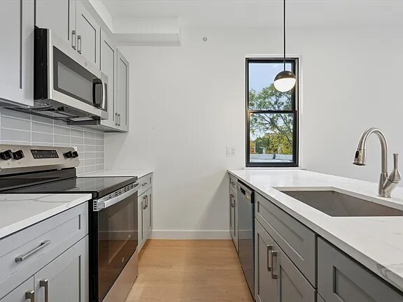 Building Photo - 178 W Seymour St