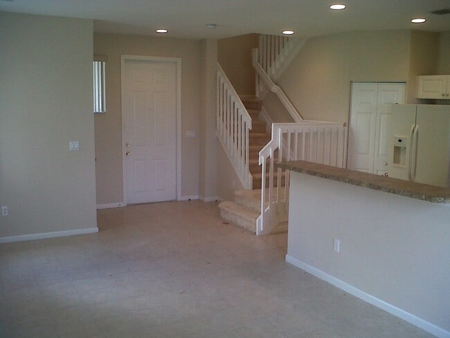 Building Photo - 1221 Lucaya Dr