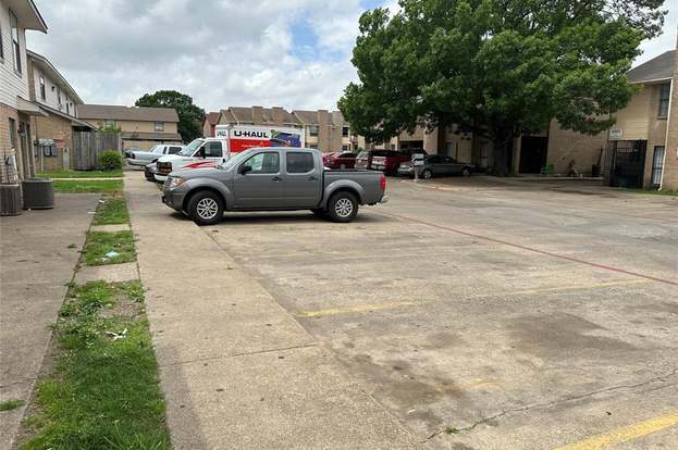 Building Photo - 8005 Rothington Rd