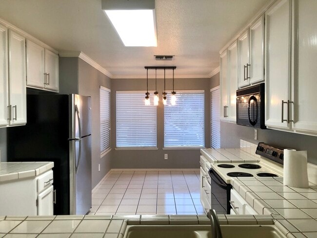 Primary Photo - Beautiful 3 bedroom/ 2 bath home in Citrus...