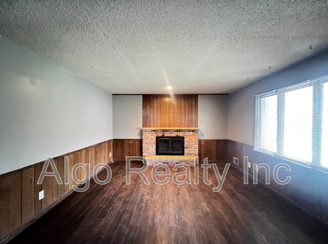 Building Photo - 7725 Tessman Dr