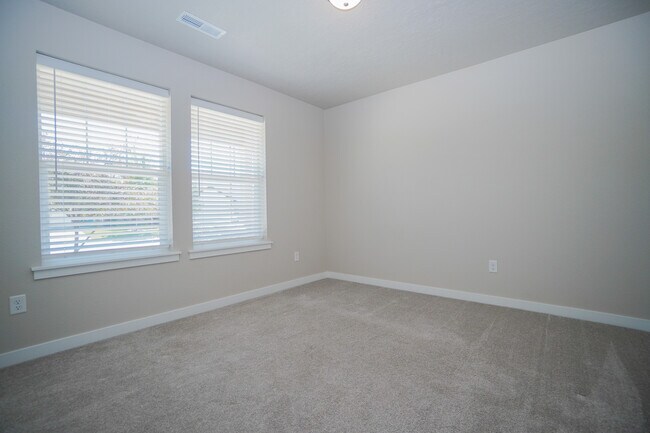 Building Photo - 3067 N Greengate Wy
