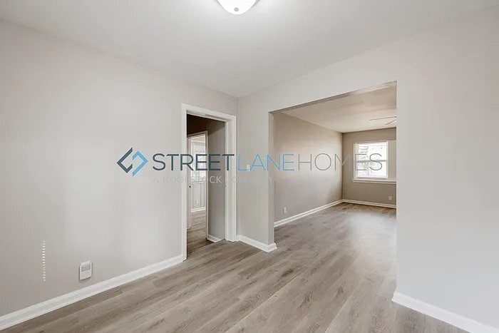 Building Photo - 1014 Rosedale Dr