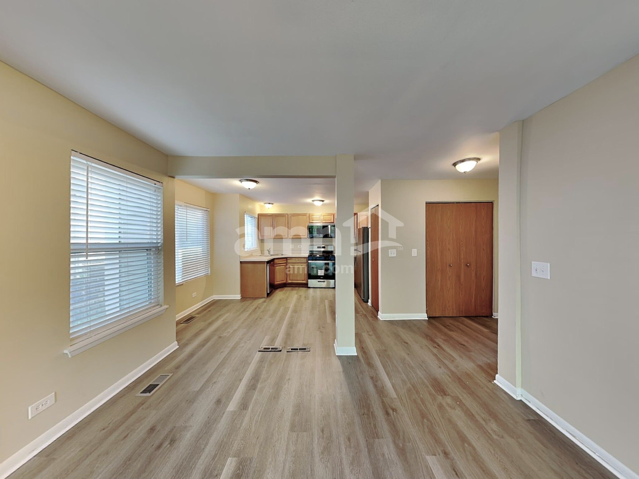 Building Photo - 2387 N Lancaster Ln