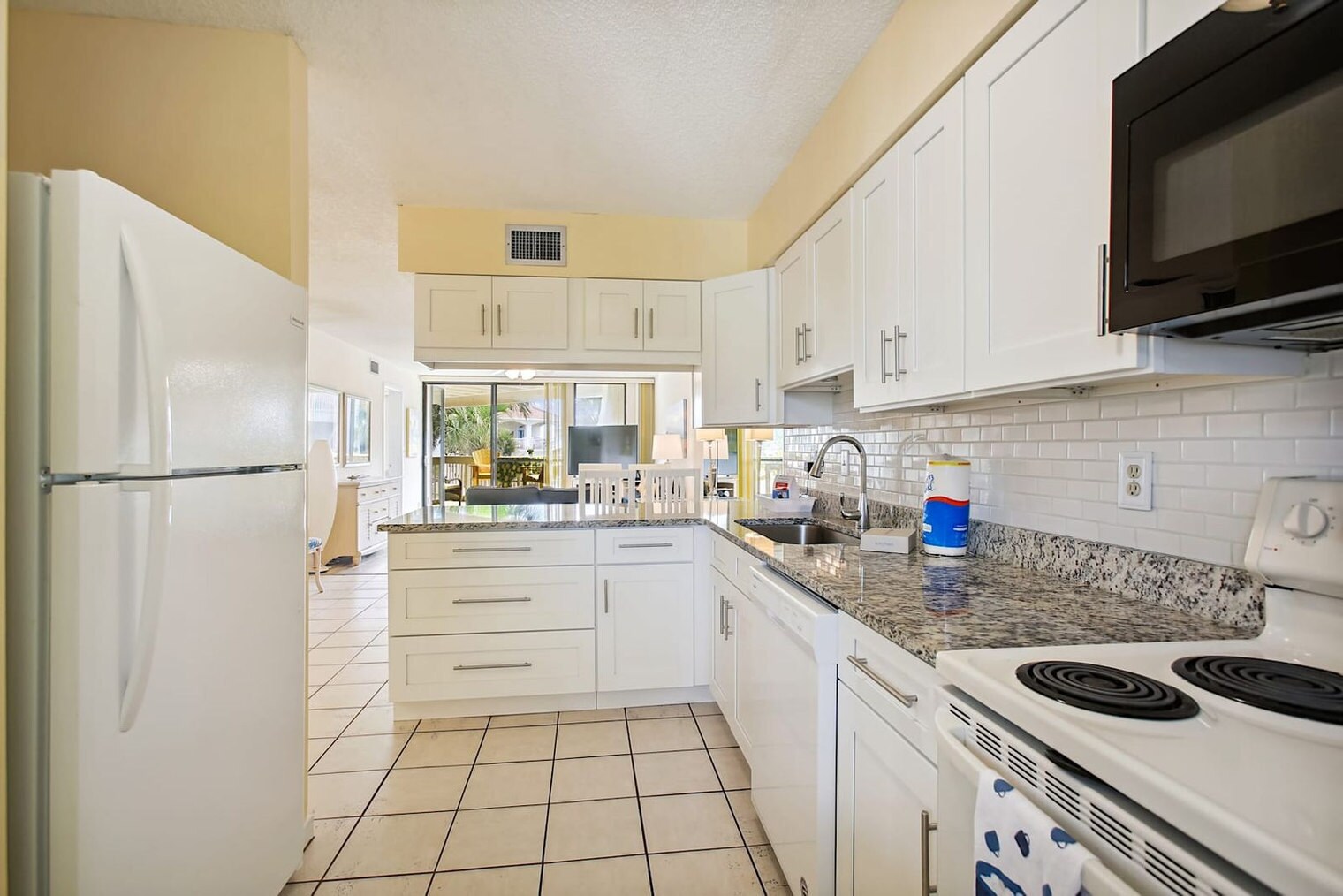 Building Photo - 180 Ocean Hibiscus Dr