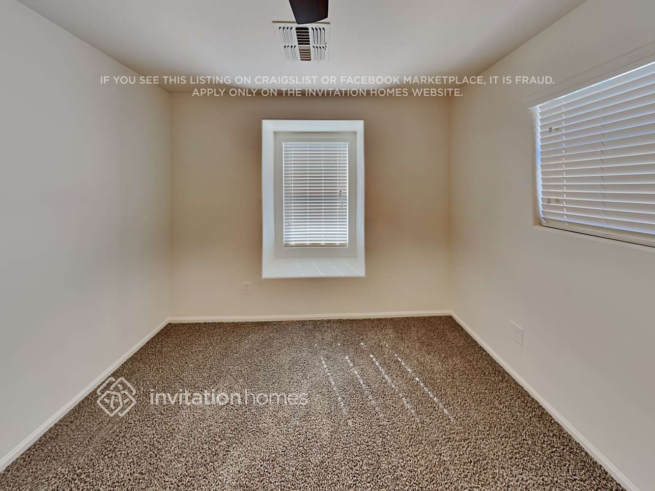 Building Photo - 1070 S Deerfield Ln