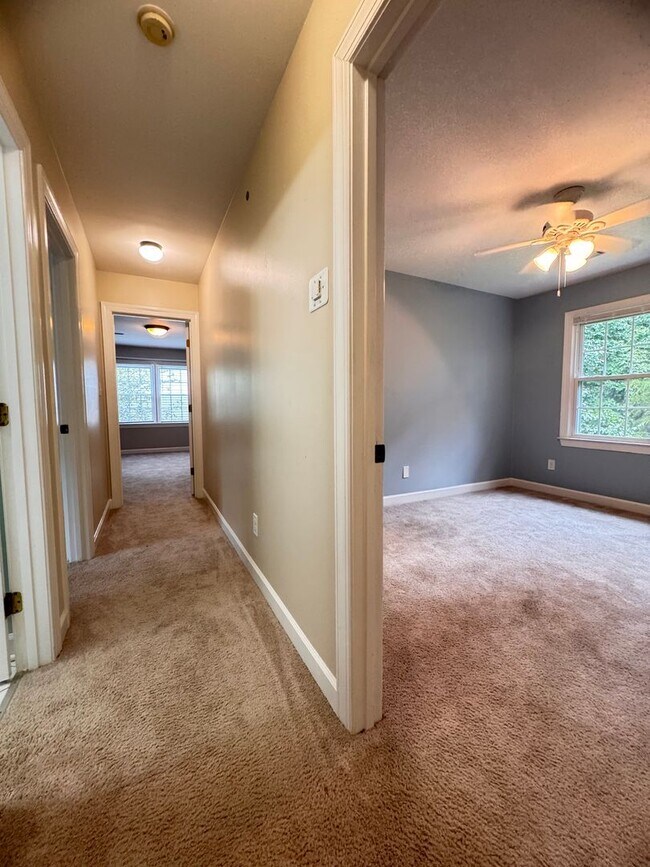 Building Photo - Spacious 4BR 2.5BA Home in Adams Farm with...