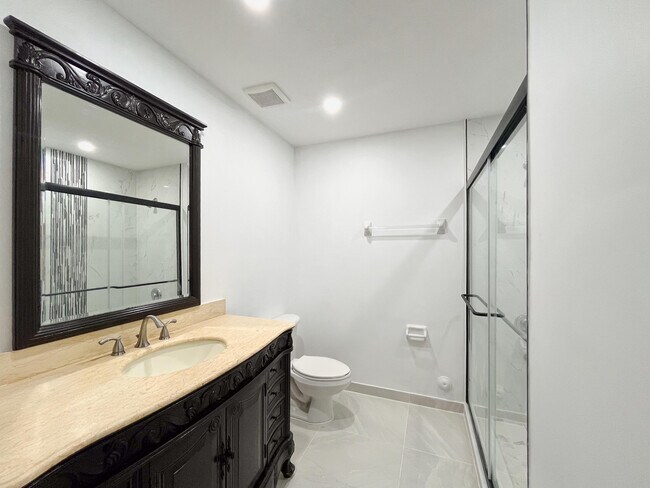 Building Photo - 3585 NE 5th St