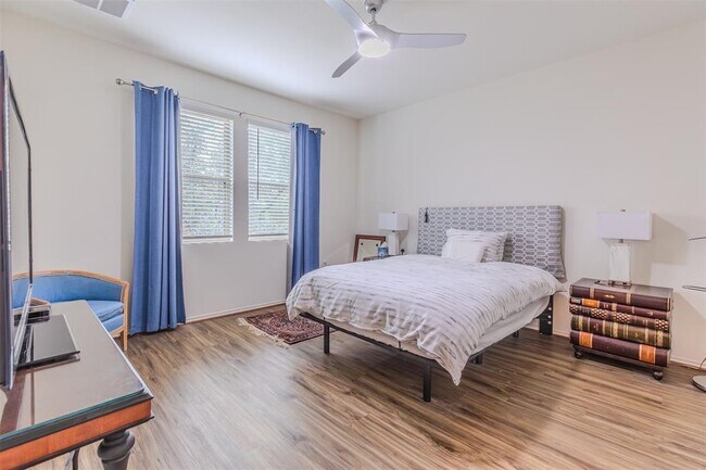 Building Photo - 1123 Winifred Dr