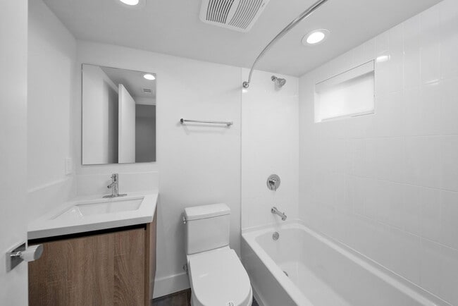 Building Photo - 11522 Emelita St