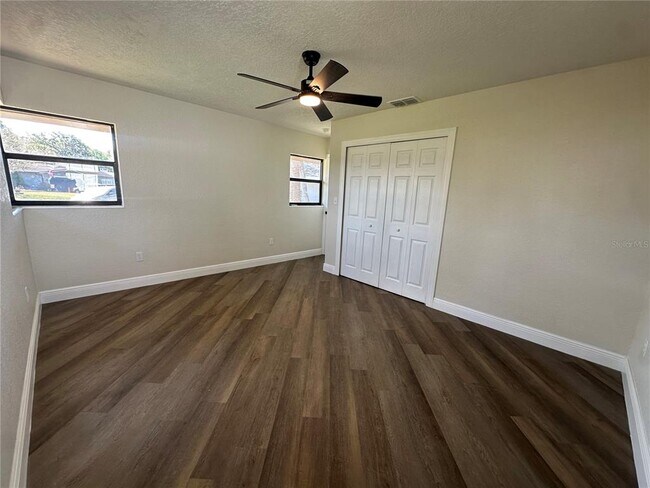Building Photo - 1611 Canal Ct