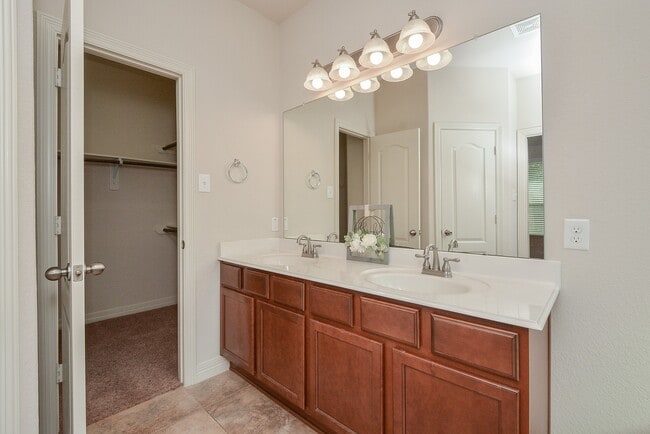 Building Photo - 7215 Casita Dr