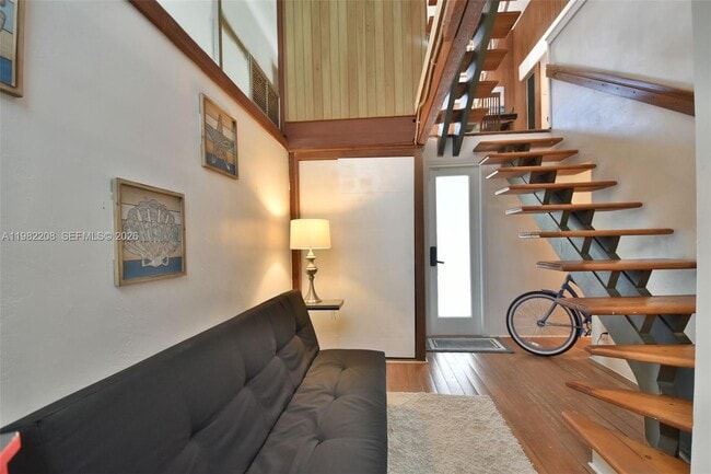 Building Photo - 250 SE Park St