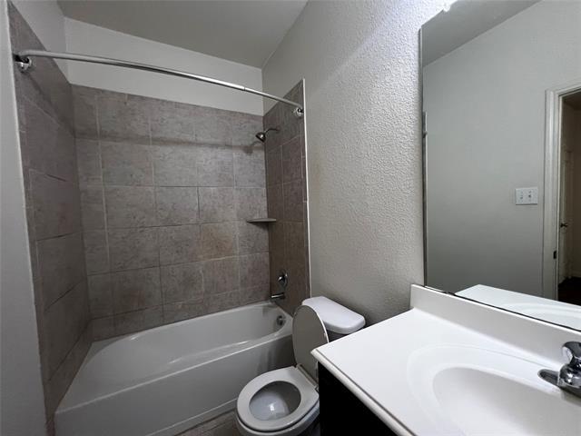 Building Photo - 208 Cottonwood Dr