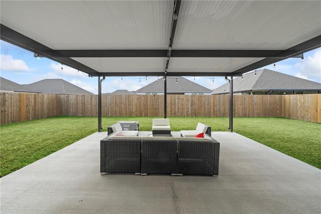 Building Photo - 7413 1st Lake Dr