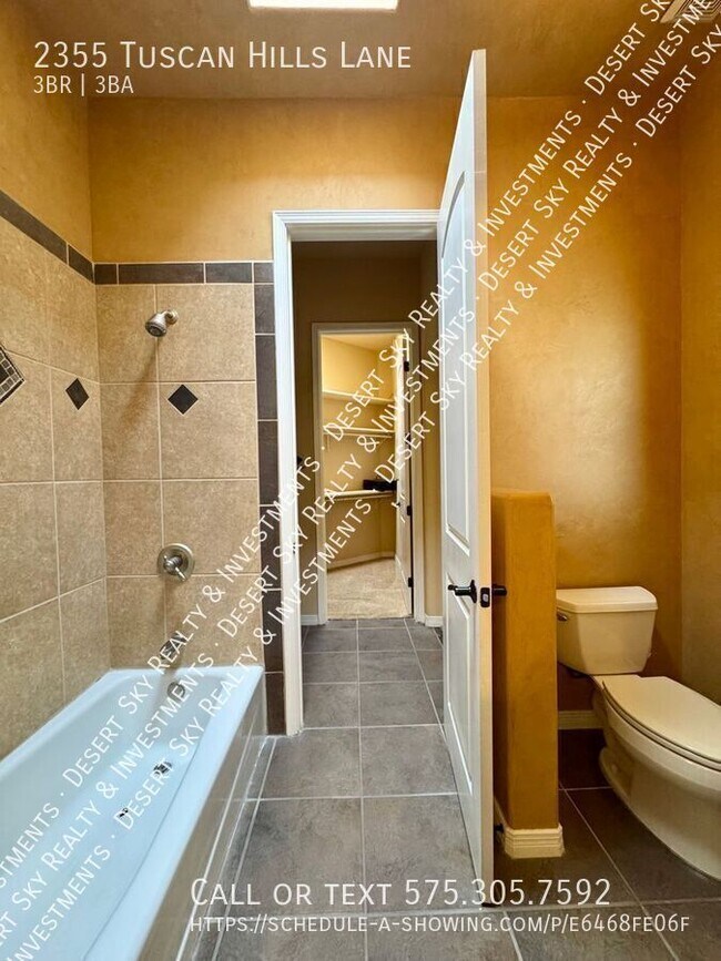Building Photo - 2355 Tuscan Hills Ln