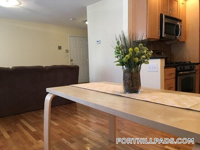 Building Photo - 66 St James St