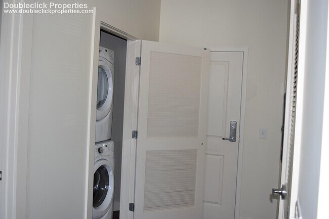 Building Photo - 180 Eastern Ave