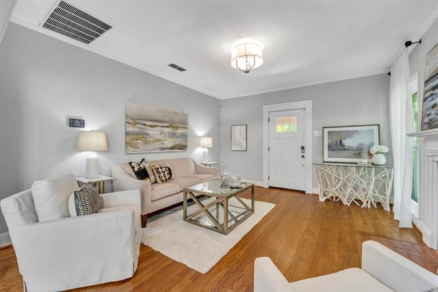 Building Photo - 6227 Lakeshore Dr