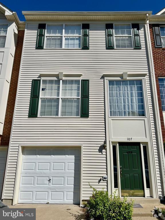 Building Photo - 107 Hemlock Dr