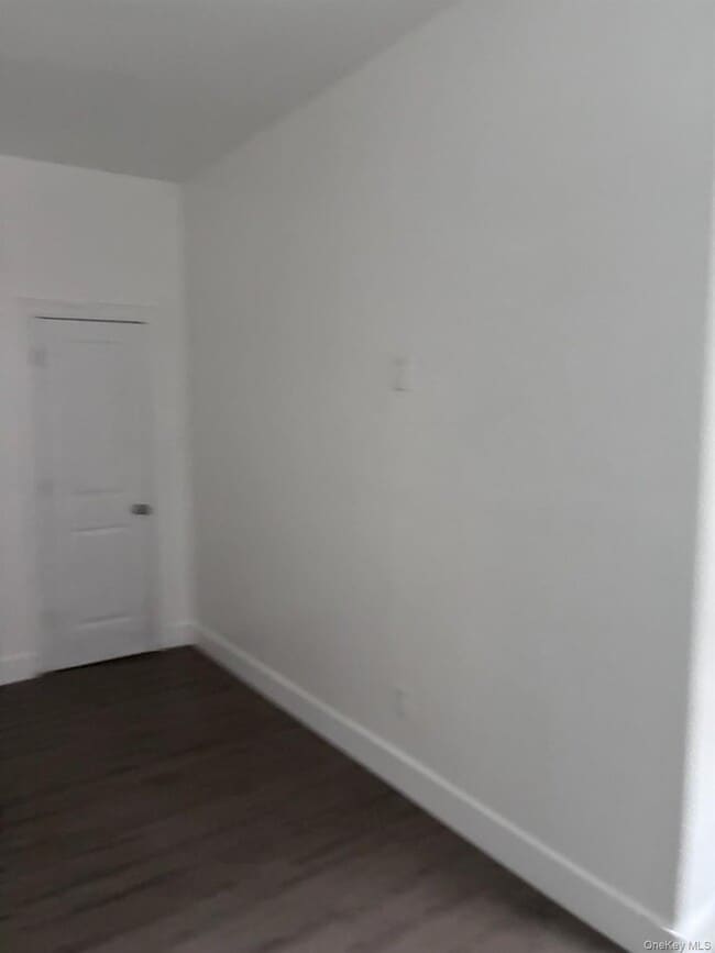 Building Photo - 387 E 152nd St