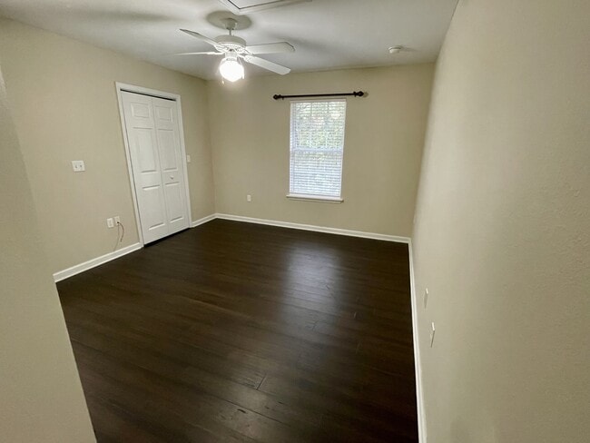 Building Photo - 4434 Gearhart Rd