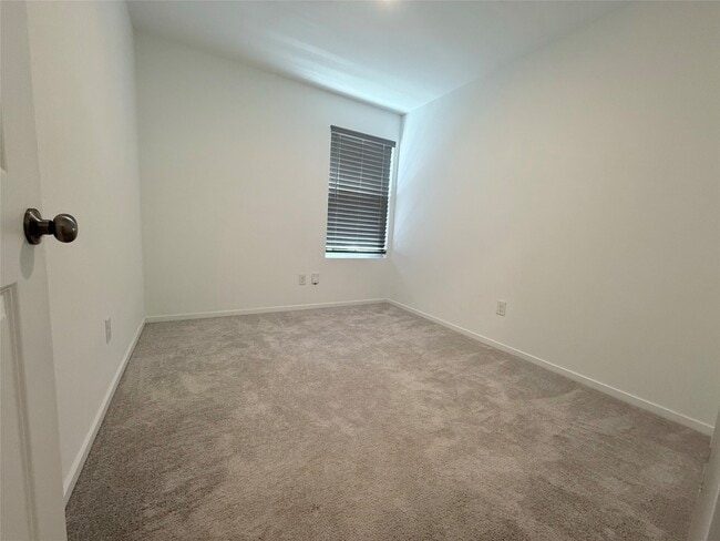 Building Photo - 21511 Carosella Dr