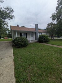 Building Photo - 3BD/2BA Home in Hickory