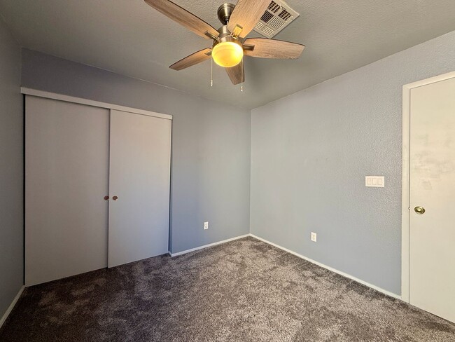 Building Photo - Northwest/Centennial Hills - 3BD SINGLE STORY HOME, GRANITE COUNTER TOPS, STAINLESS STEEL APPLIAN...