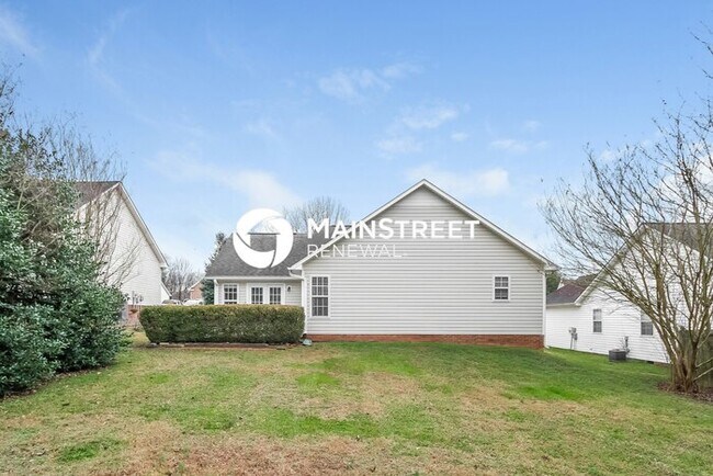 Building Photo - 3 Bedroom Pet-Friendly Home in Winston-Salem, NC with Main Street Renewal