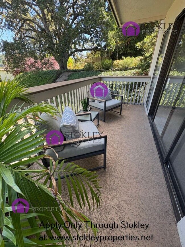 Building Photo - 1317 Canyonwood Ct