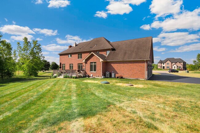 Building Photo - 126 Governors Ct