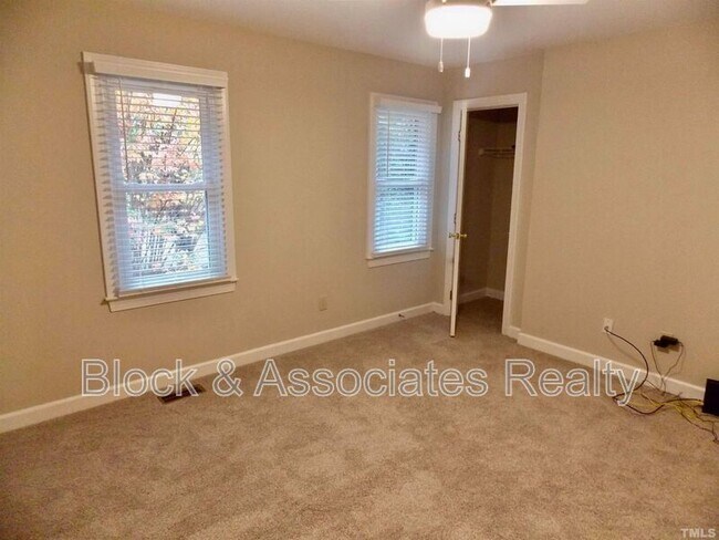 Building Photo - 54 Preakness Dr