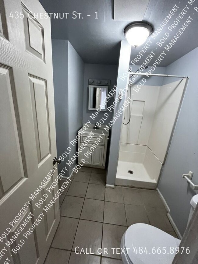 Building Photo - 435 Chestnut St