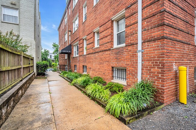 Building Photo - 1620 C Street Apartments