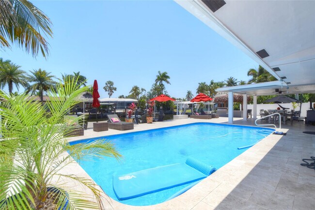 Building Photo - 2228 SE 10th St