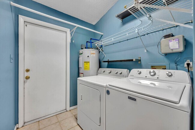 Building Photo - Winter Park Charmer