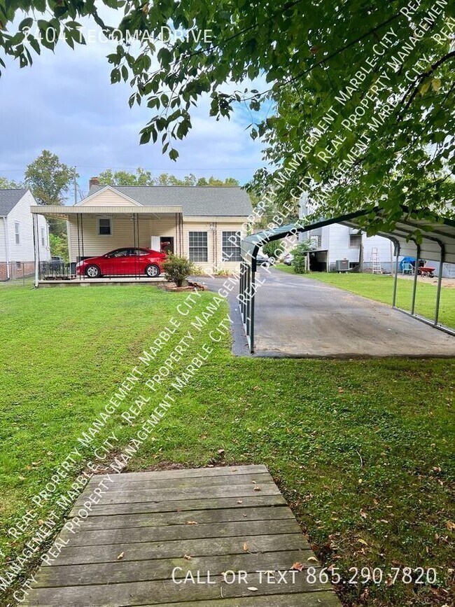 Building Photo - 2404 Tecoma Dr