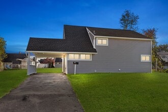 Building Photo - Inlet