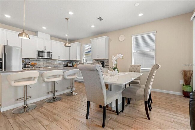 Building Photo - 5058 Sparkling Water Wy
