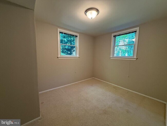 Building Photo - 6534 Jay Miller Dr