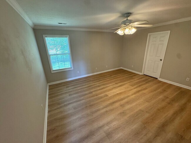 Building Photo - 5508 Fenway Ln