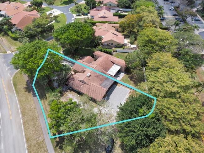 Building Photo - 23265 Boca Club Colony Cir
