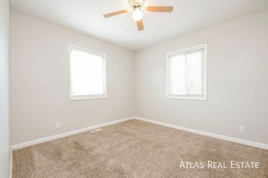 Building Photo - 1710 Hoffman Way