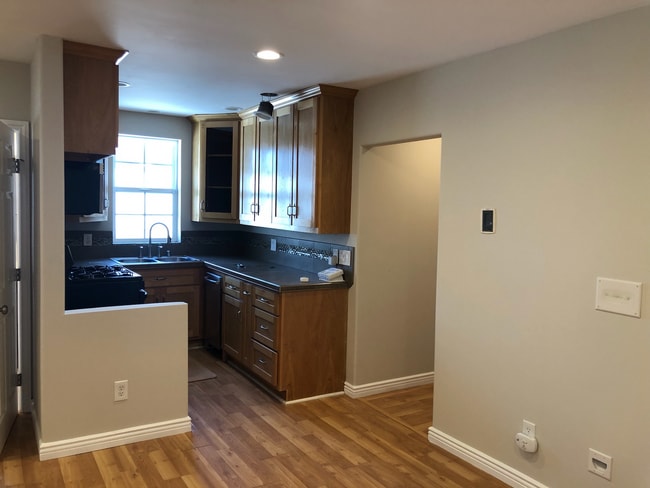 Building Photo - 1609 W 253rd St