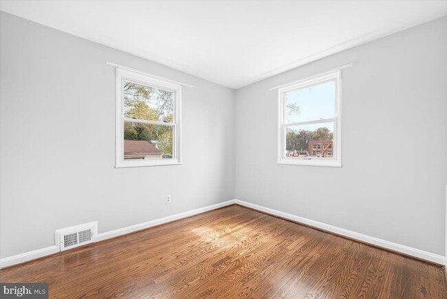 Building Photo - 5225 59th Ave